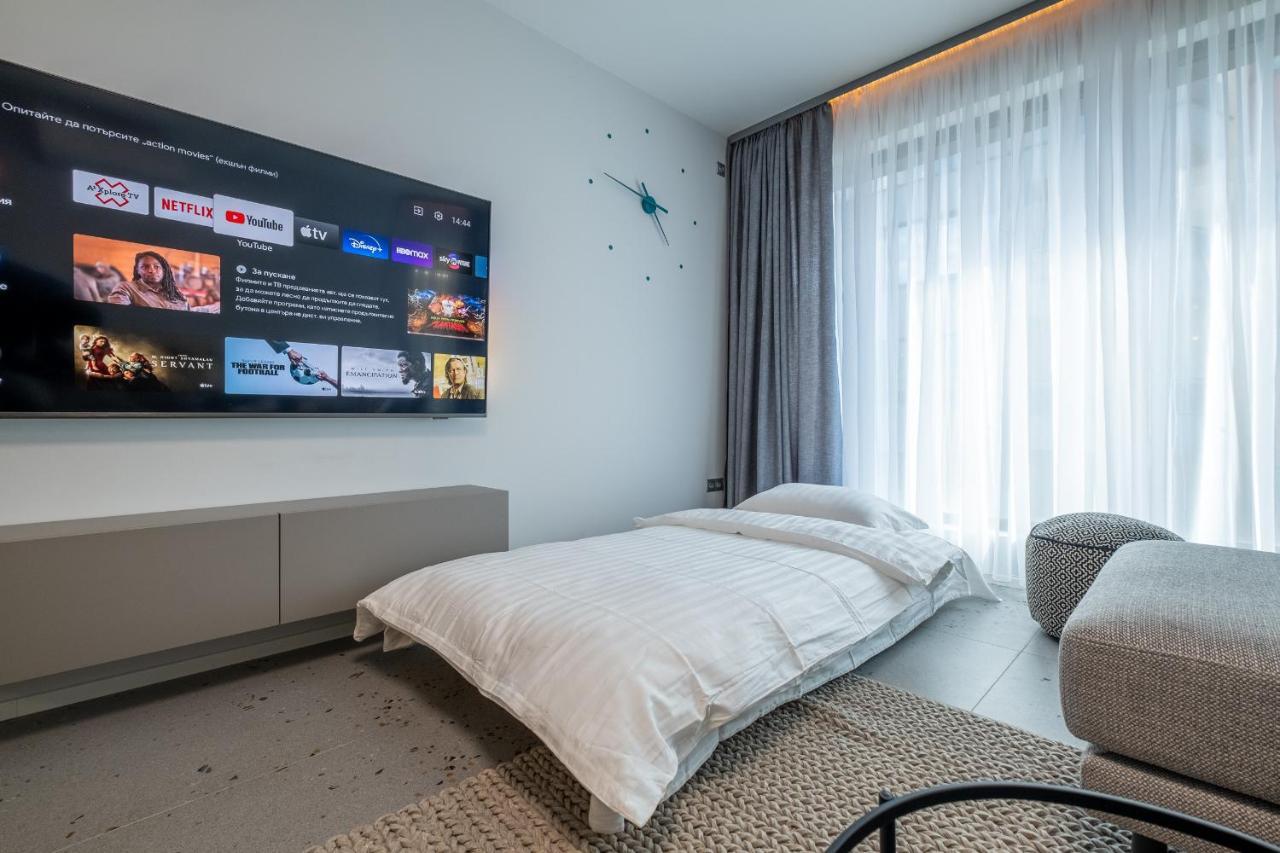 Emirates Lux Apartment And Parking Sofia Extérieur photo