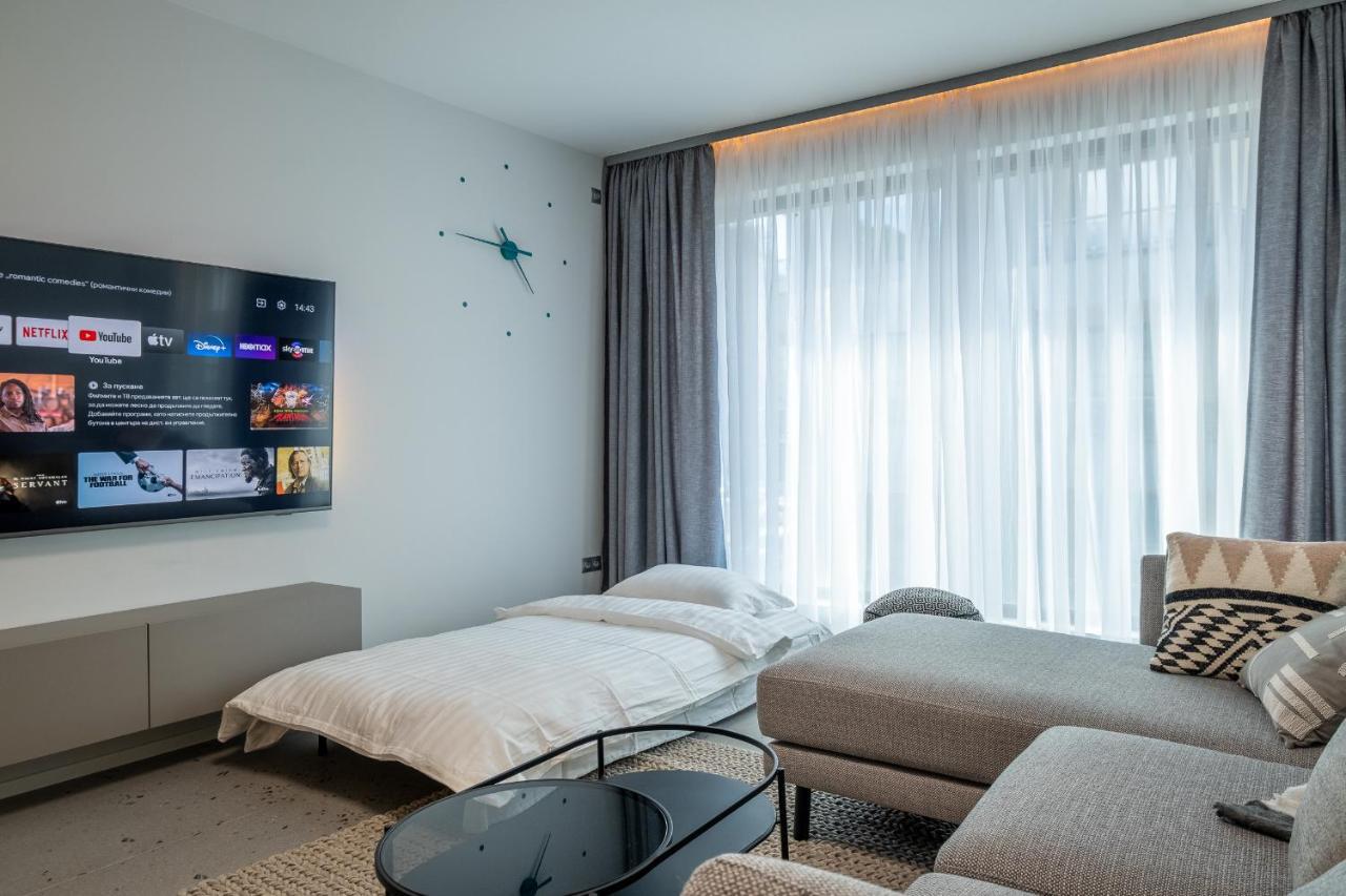 Emirates Lux Apartment And Parking Sofia Extérieur photo