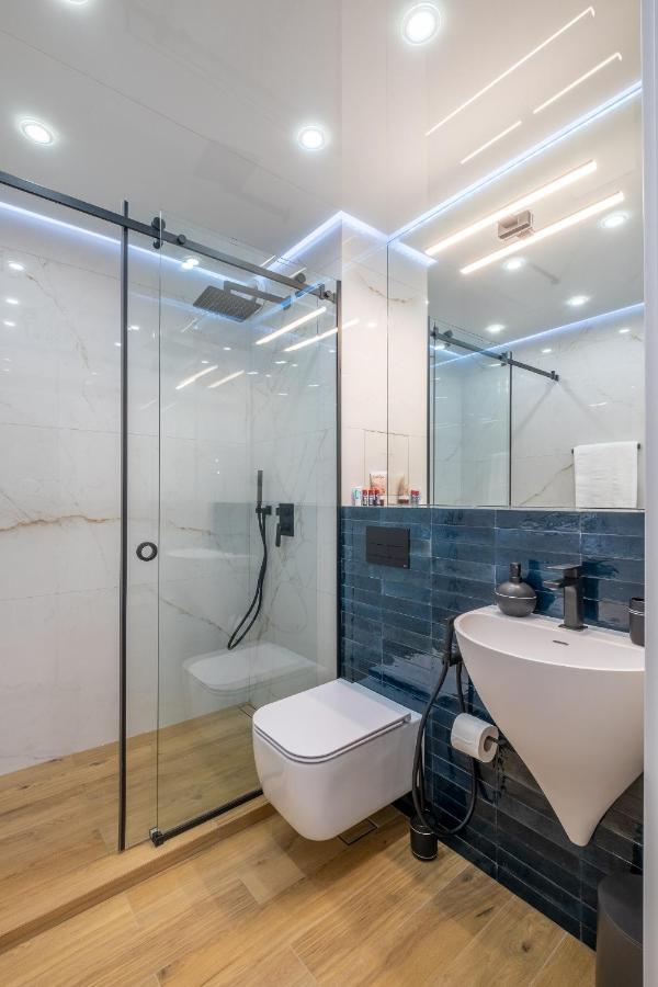 Emirates Lux Apartment And Parking Sofia Extérieur photo